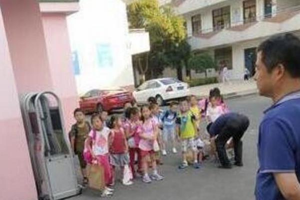 黑帝斯狮鹫坚炮赫斯提亚形态的特殊效果是什么